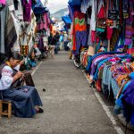 Plaza de ponchos / Square of ponchos