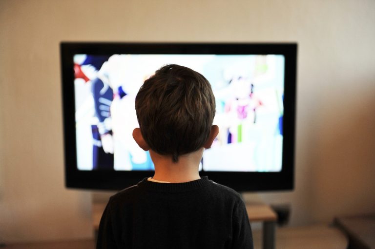 ¿Cuál es el futuro de las televisiones locales en Ecuador?