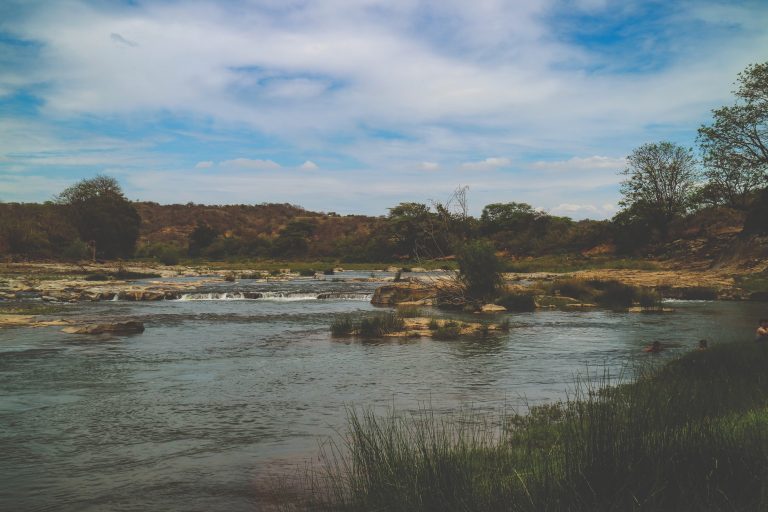 Vigilando la calidad del agua para uso recreativo de ríos y balnearios naturales